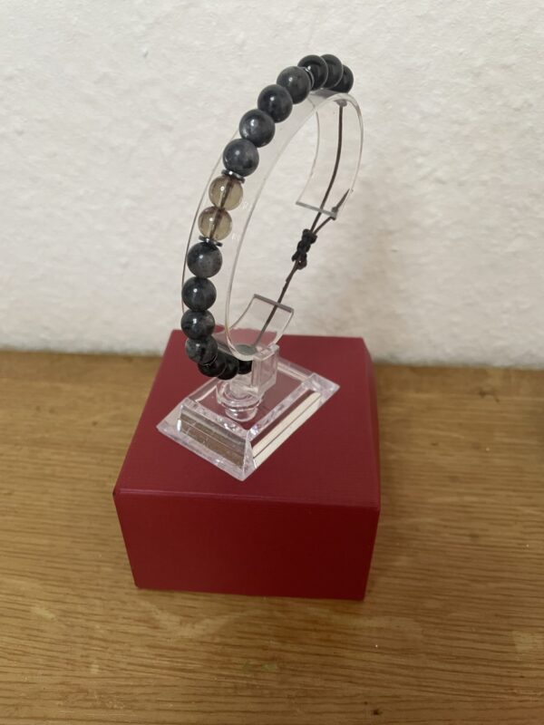 Symbolbild Sternzeichen Armband Skorpion mit Edelsteinen Obsidian, Rauchquarz, Labradorit